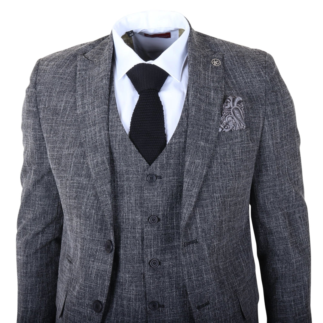 IM33 - Czarny, trzyczęściowy garnitur męski o dopasowanym kroju