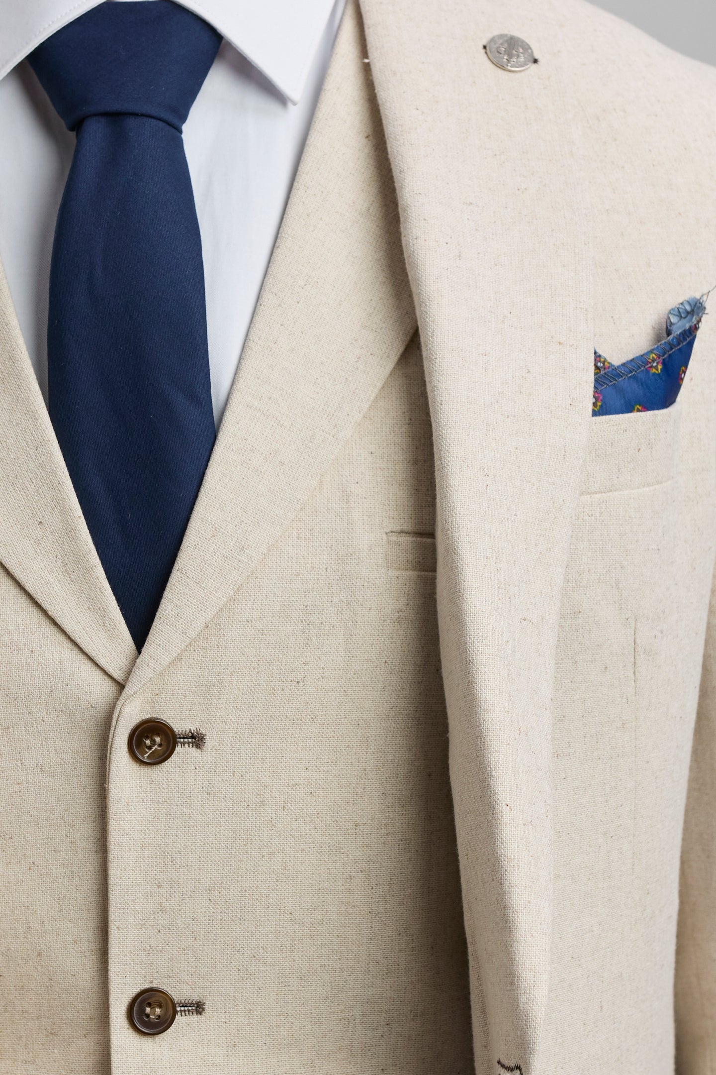 TP-21 Męski beżowy 3-częściowy lniany garnitur ślubny na lato