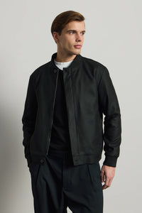 Męska czarna minimalistyczna elegancka kurtka typu bomber