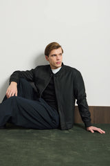 Męska czarna minimalistyczna elegancka kurtka typu bomber
