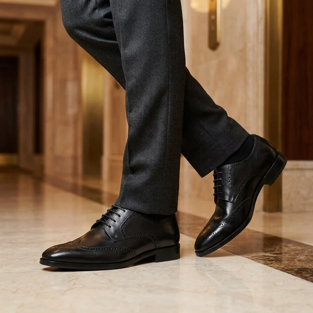 Męskie czarne skórzane klasyczne formalne buty typu brogsy ze sznurowaniem