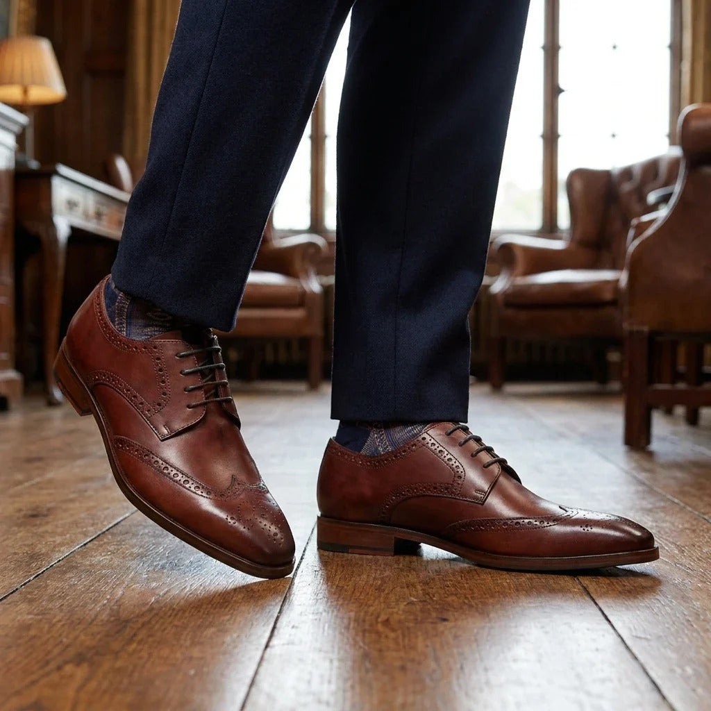 Męskie bordowe skórzane klasyczne formalne buty typu brogsy ze sznurowaniem