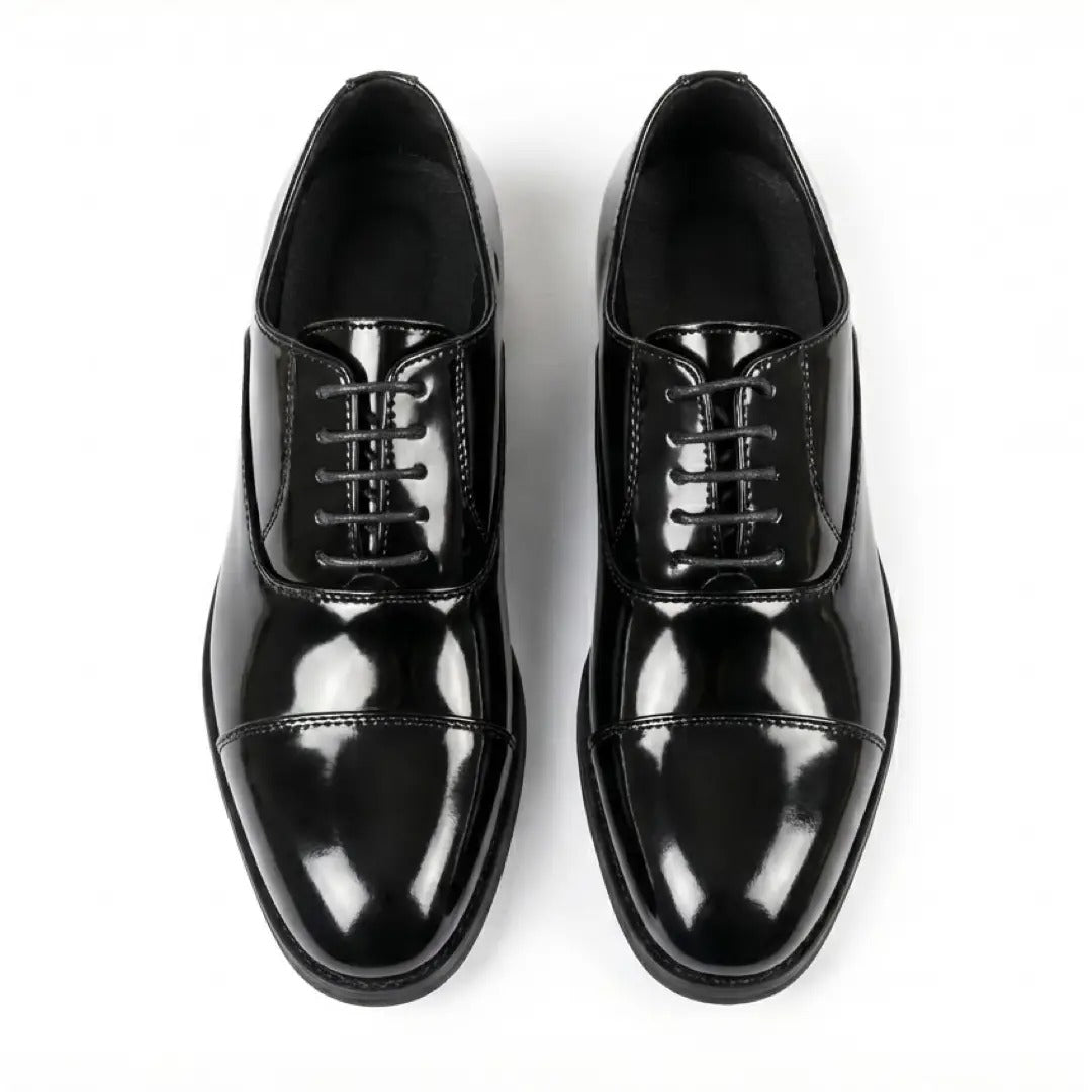 Klasyczne, sznurowane buty Oxford dla mężczyzn z noskiem typu cap-toe