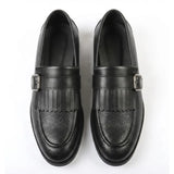 Męskie mokasyny typu slip-on z frędzlami i paskiem Monk