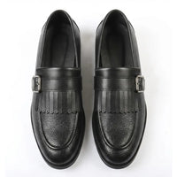 Męskie mokasyny typu slip-on z frędzlami i paskiem Monk