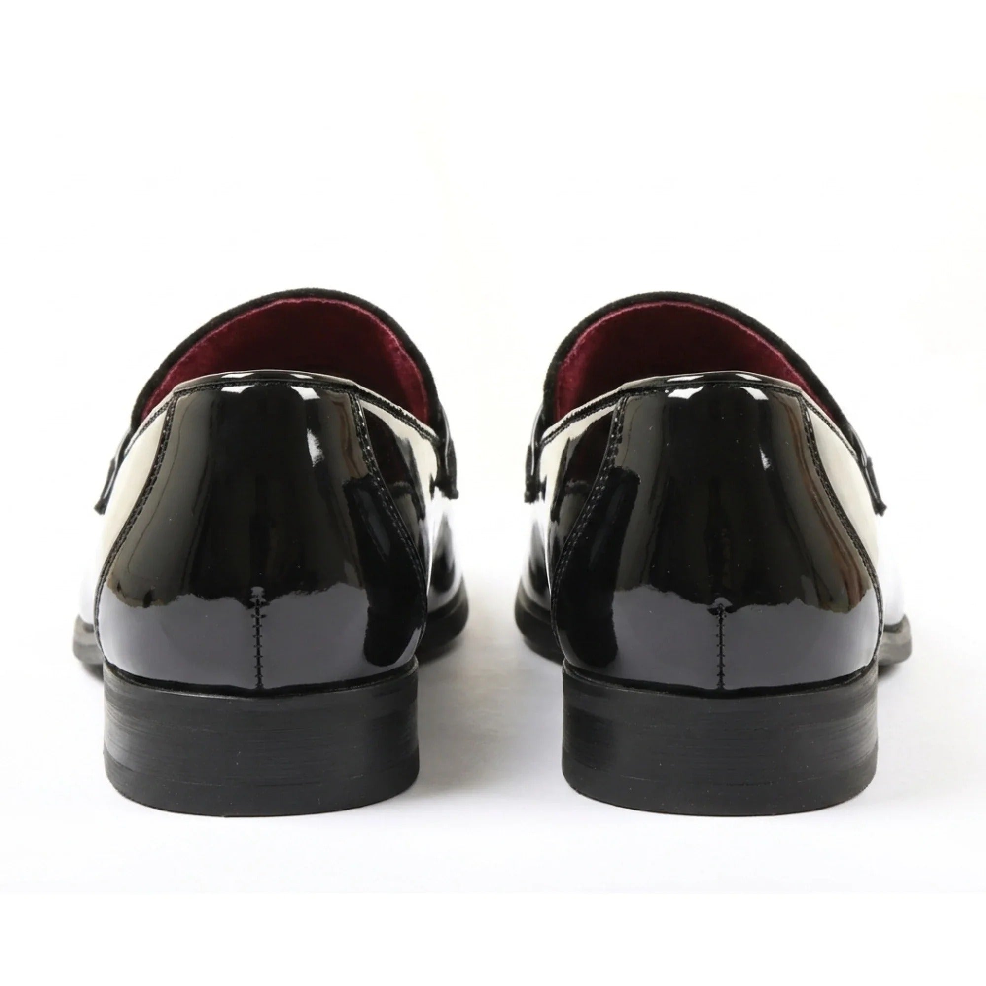 Męskie, wsuwane, lakierowane mokasyny z wegańskiej skóry z aksamitu i ozdobnymi zdobieniami