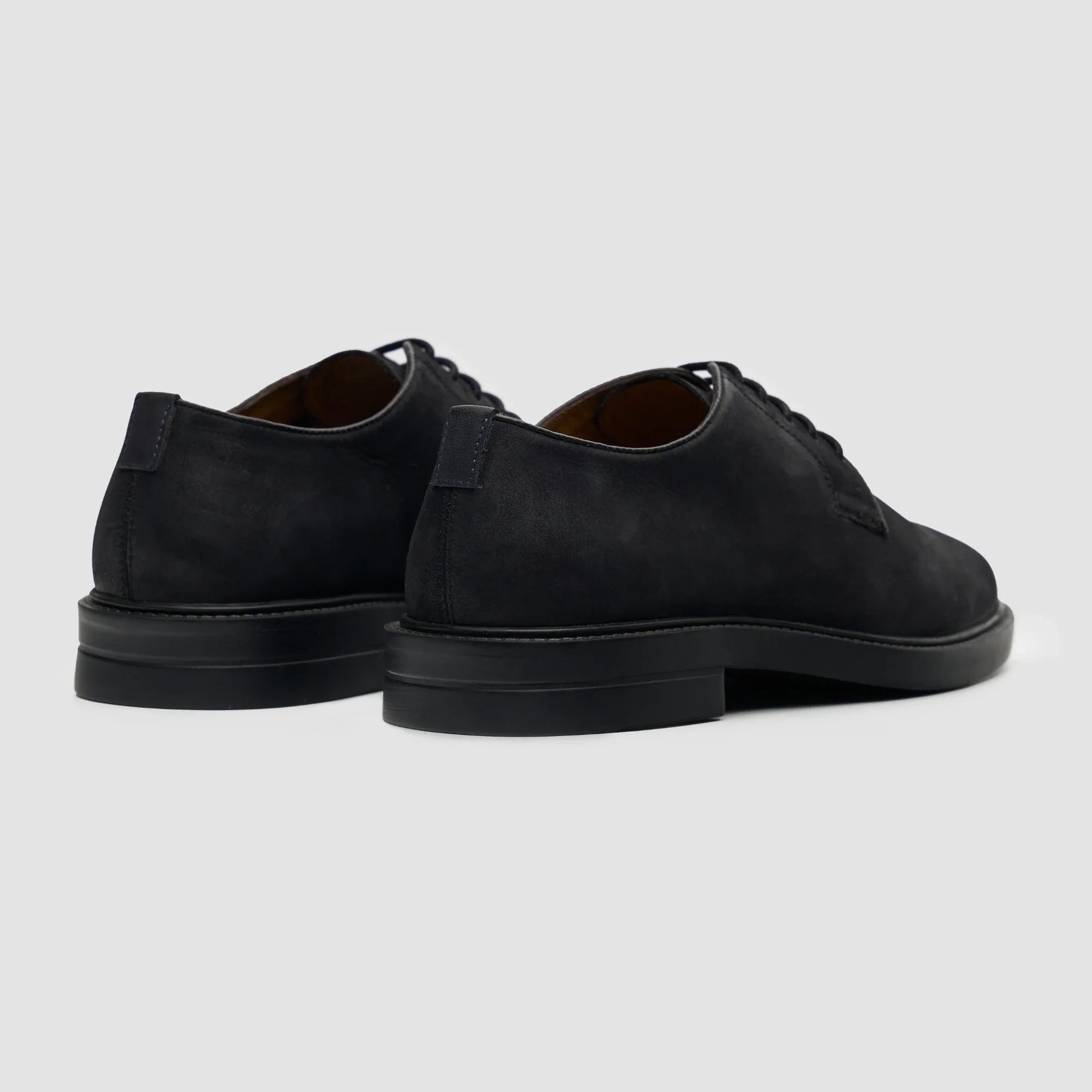 Pedro - Męskie, czarne, zamszowe, matowe, sznurowane buty typu derby