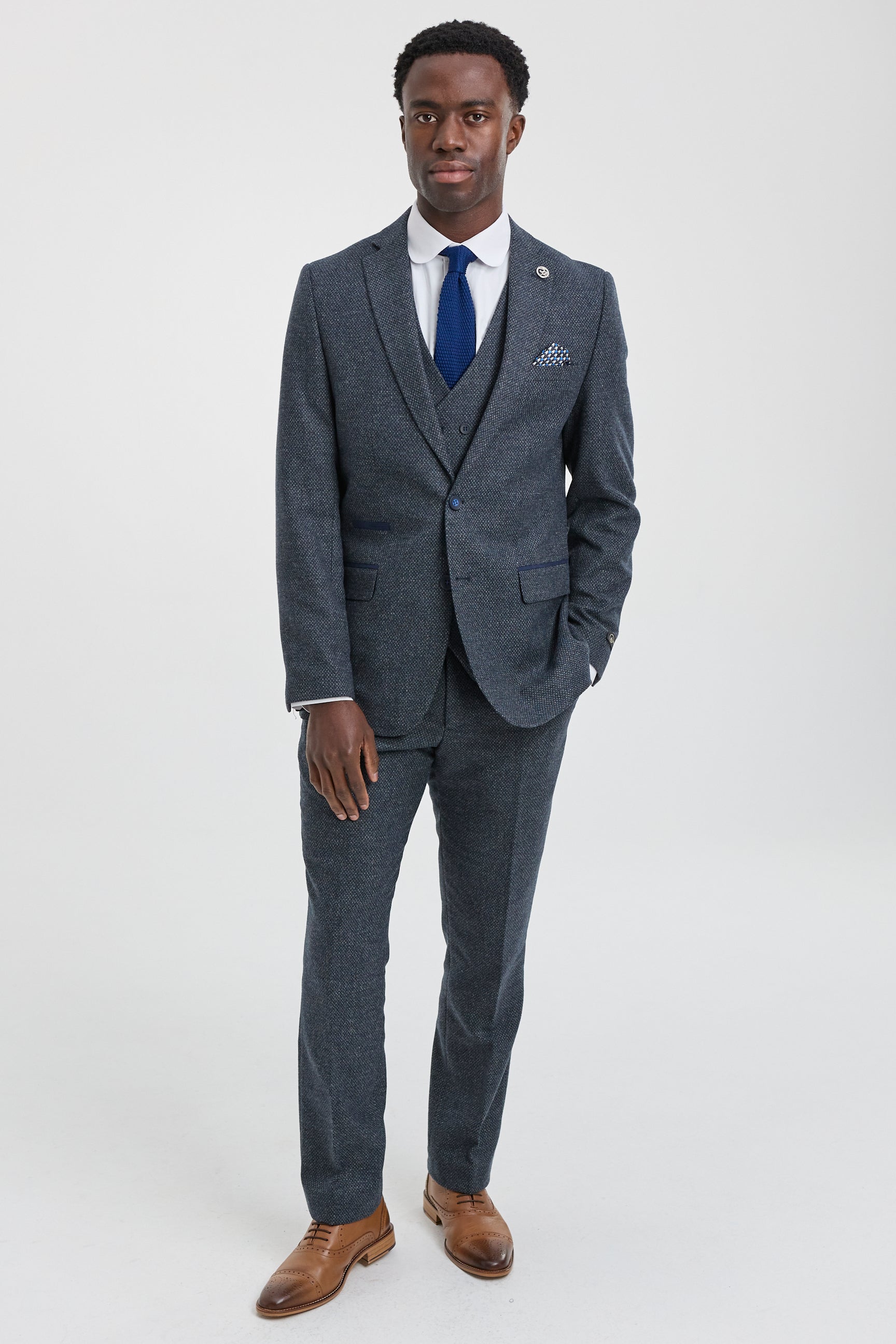 Męski 3-częściowy garnitur granatowy z dwurzędową kamizelką